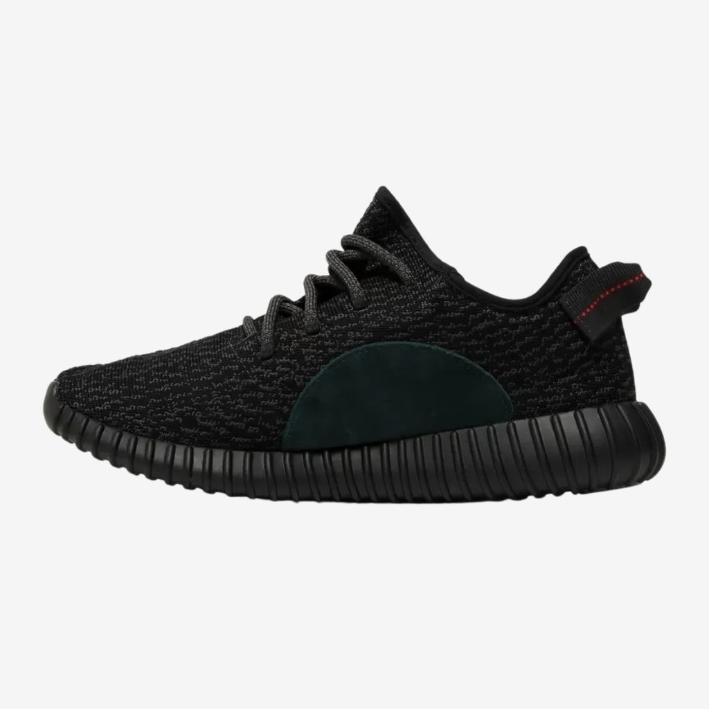 Tênis Adidas YEEZY Boost 350 V2 "Pirate Black"