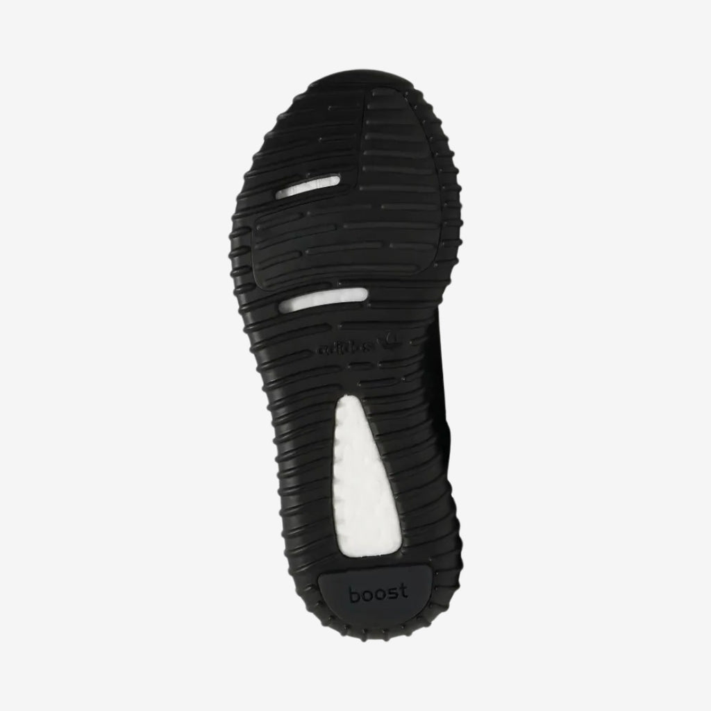 Tênis Adidas YEEZY Boost 350 V2 "Pirate Black"