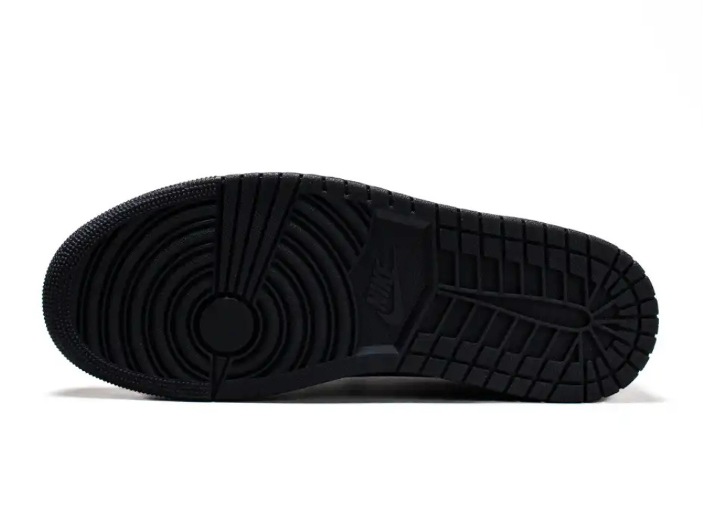 Tênis Nike Air Jordan 1 Low x Travis Scott "Black Phantom"
